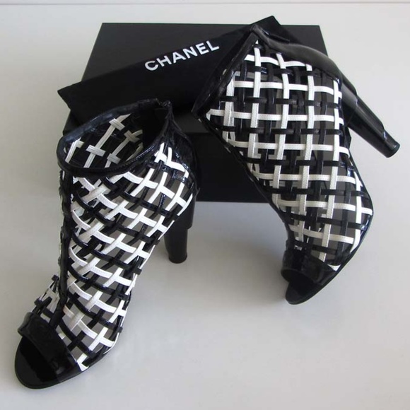 CHANEL Shoes - new CHANEL CC logo patent caged booties 41 / 11 US